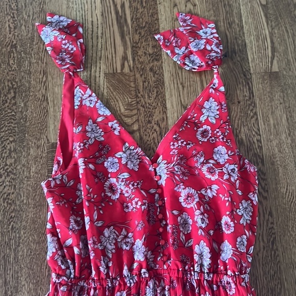 Nanette Lenore Woman’s Red Floral Printed Dress Size 6 - Picture 2 of 7